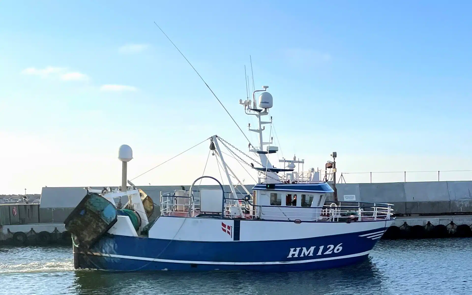 lobster trawler HM 126 Lilleholm ankommer til Hanstholm